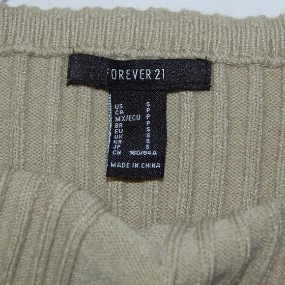 Forever 21 Olive Off-Shoulder/Long Sleeve Crop Top - Picture 3 of 3